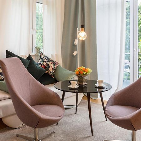 Apartment Am Apfelbaum Ройтлинген Экстерьер фото